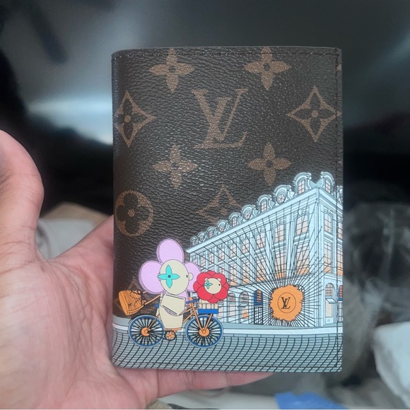 brand Other - LV passport cover